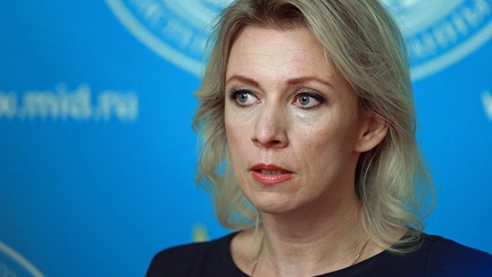 Захарова вспомнила, как Клинтон подарила Лаврову "кнопку перегрузки" вместо "кнопки перезагрузки"