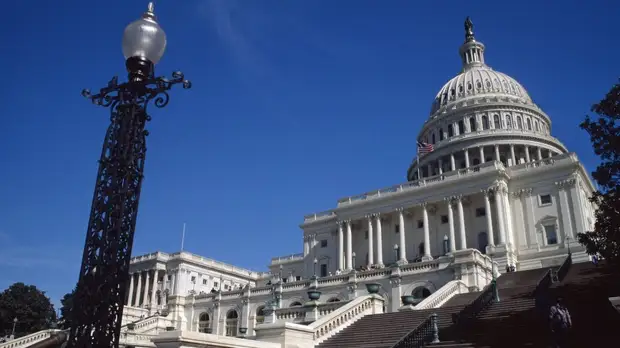 «Тайные» встречи: в конгресс США внесена резолюция с призывом запретить Трампу вести переговоры с Путиным один на один