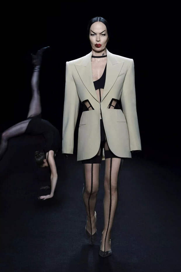Mugler RTW S/S 21 collection Mugler RTW S/S 21