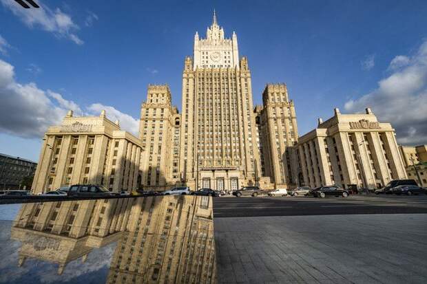 МИД: Россия вышлет двух немецких дипломатов в качестве ответной меры МИД: Россия вышлет двух немецких дипломатов в качестве ответной меры