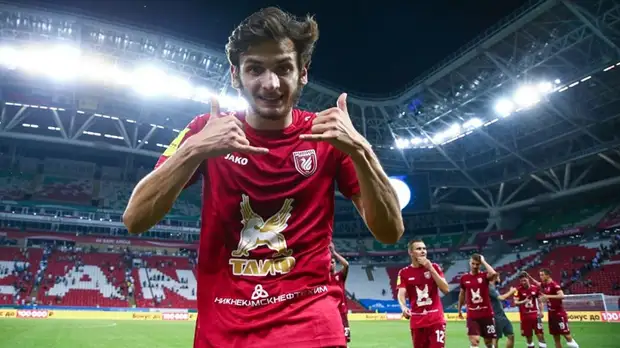 «Наполи» хочет подписать с Кварацхелией пятилетний контракт