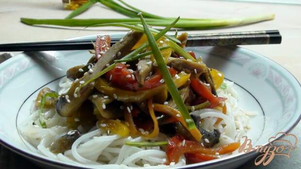 фото рецепта: Утка с овощами, в азиатском стиле.