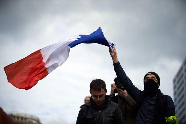 Вотум недоверия кабмину Франции от партии France insoumise стал вторым за день