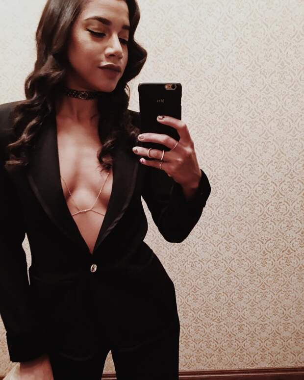 12_hannah_bronfman _notorious_bad_girls_on_instagram_to_follow