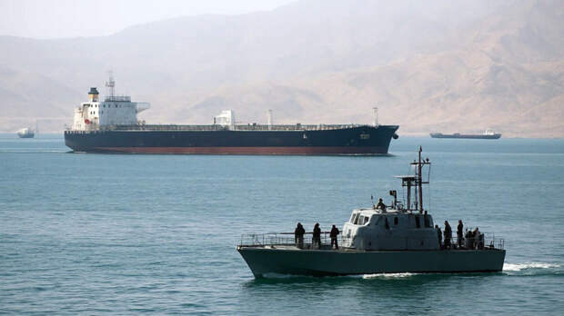 США заявили о полной блокаде портов Ирана