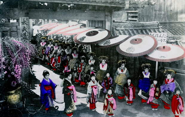 1909. Процессия ойран в Симабара (район Киото)