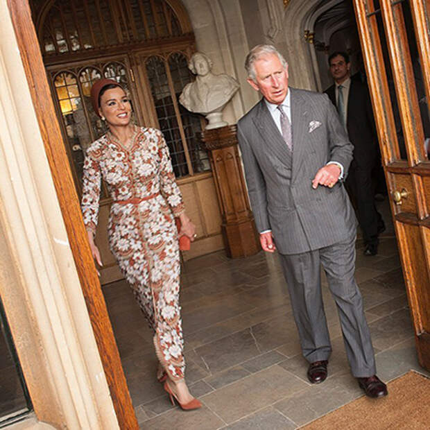 Шейха Моза (платье Valentino) и принц Чарльз