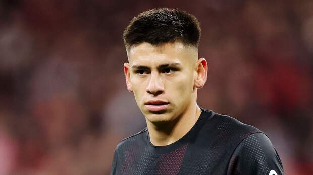 Полузащитник «Манчестер Сити» Эчеверри перешел в «Жирону»