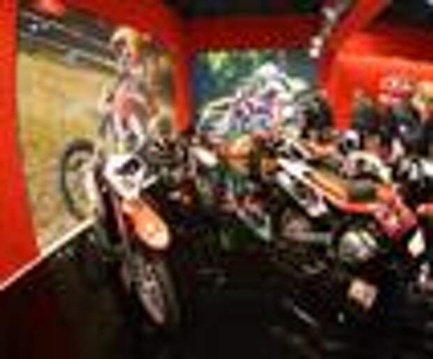 Beta на миланском мотосалоне EICMA 2012