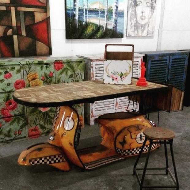 Мебель из скутеров (подборка)