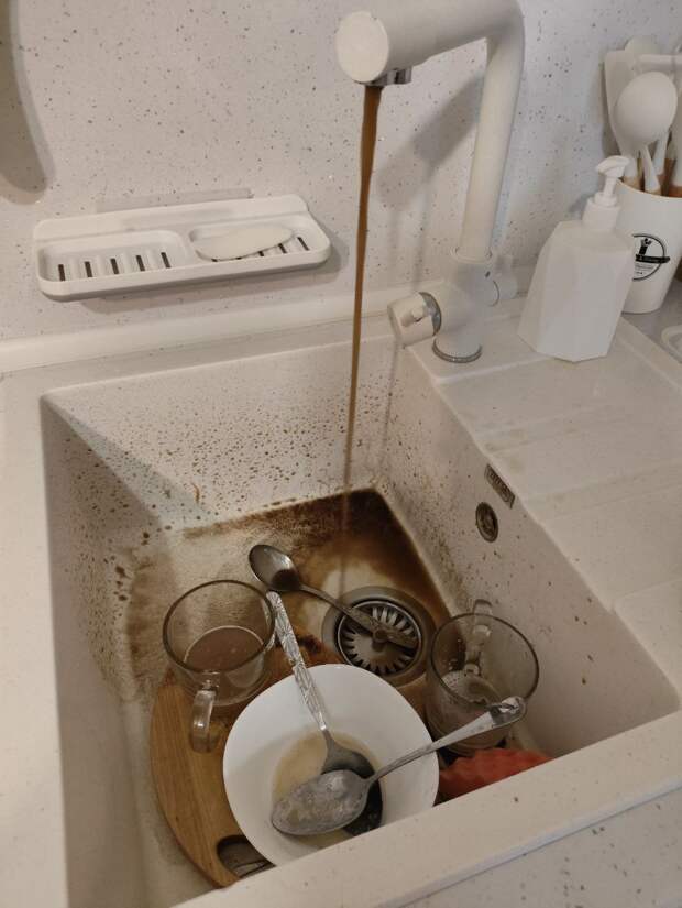 Кризис ЖКХ в поселке ХМАО углубляется: на отдельных улицах нет ни воды, ни тепла