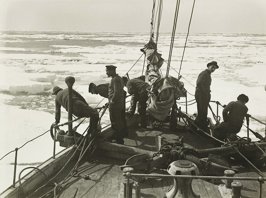 antarctica01 Самые впечатляющие фотографии Антарктиды начала 20 века