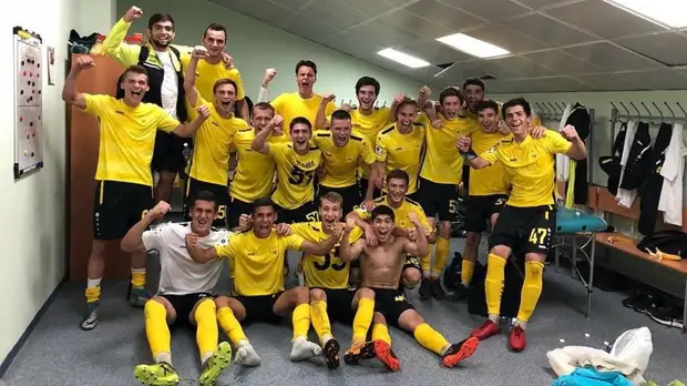 Молодёжная команда «Анжи» выиграла в Уфе, потратив 30 часов на дорогу автобусом