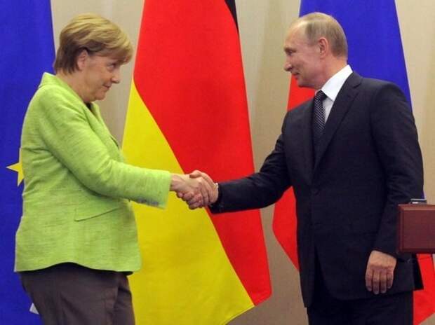 Меркель отказала США в отправке кораблей в Керченский пролив