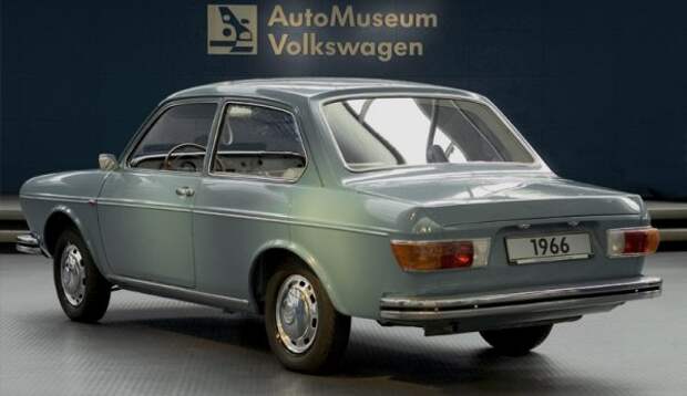 Прототип 1966 года, очевидно, созданный под влиянием Pininfarina.  Большой новинкой здесь является самонесущая конструкция.  Фактически, это последняя технологическая платформа для Type 4, появившаяся двумя годами позже, хотя и не ее окончательный проект. 