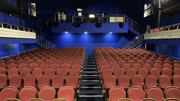 Воробьёв рассказал, почему в нерабочие дни будут открыты театры