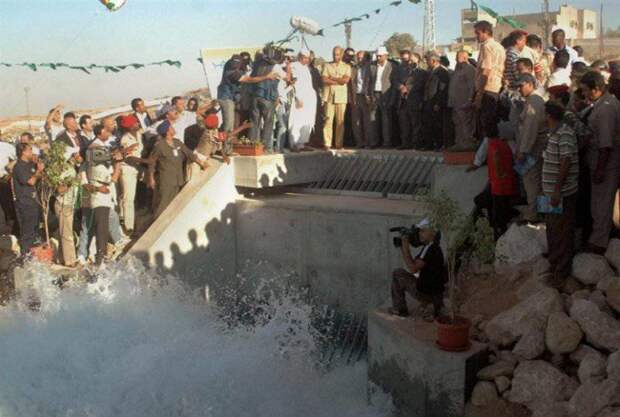 Грандиозный водный проект Каддафи вода, каддафи, политика, проект