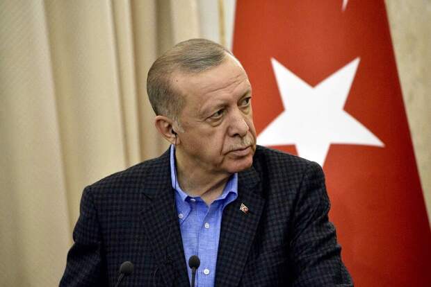 Türkiye: Эрдоган провел экстренное заседание после предупреждения о перевороте