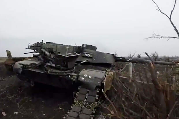 Лежнев опубликовал видео поражения переданного ВСУ танка Abrams под Авдеевкой