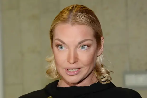 Анастасия Волочкова подала в суд на своих соседей