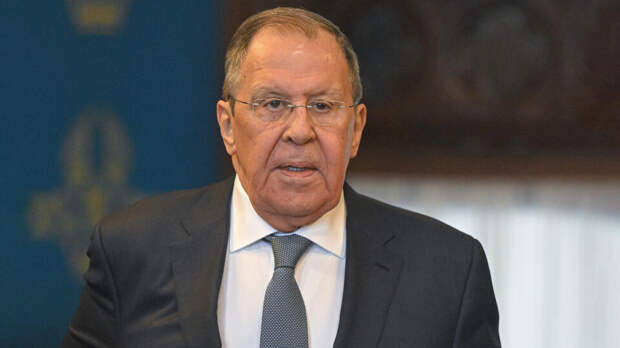 Лавров вспомнил, как Олбрайт приглашала его курить в библиотеке