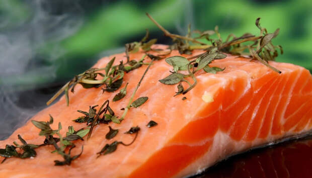 Эндокринолог Белоусова перечислила самые вредные начинки для блинов