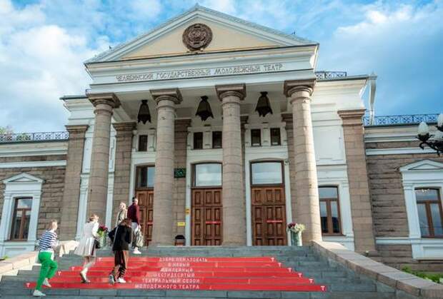 Предновогодняя читка пройдет в Молодёжном театре