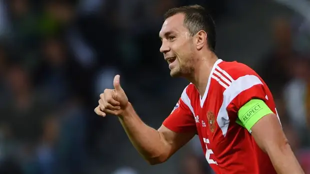 Талантлив во всём: как Дзюба стал лучшим футболистом года и победил бойца UFC Волкова в спарринге