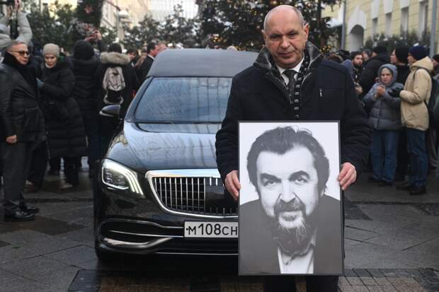 Актер Золотовицкий упокоился рядом с Борисом  Невзоровым