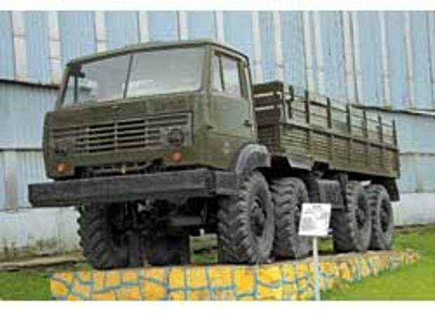 Урал-5323 (8х8) 