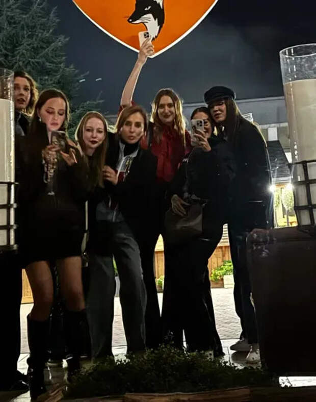 Юлия Пош, Светлана Бондарчук, Мария Миногарова, Ксения Собчак и Алексей Жидковский