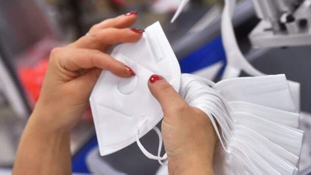 Минпромторг: запасы масок, респираторов и перчаток созданы на длительный срок