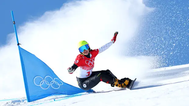 Надыршина и Смоленцова не вышли в 1/4 финала ОИ в параллельном гиганте