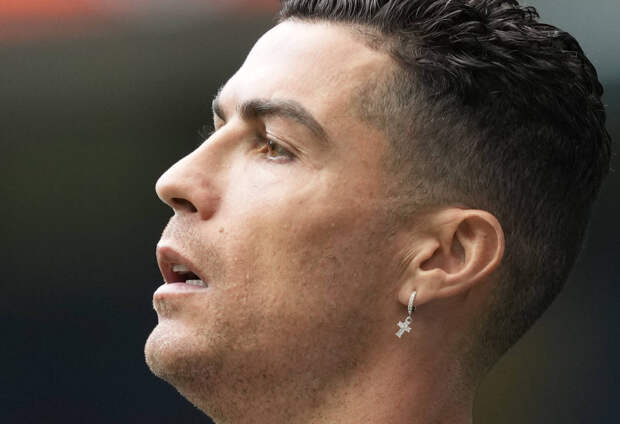 Криштиану Роналду: Хотел бы быть тем, кто поставит мат Месси