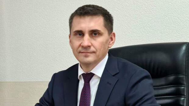 Мэр Биробиджана Максим Семенов подал в отставку