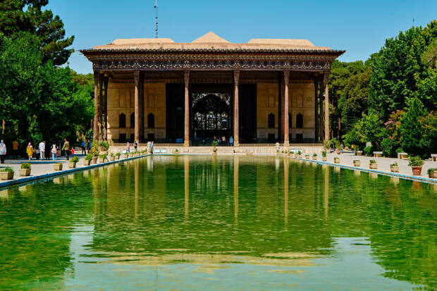 CNN: ЦАХАЛ повредили объекты Всемирного наследия ЮНЕСКО в Исфахане