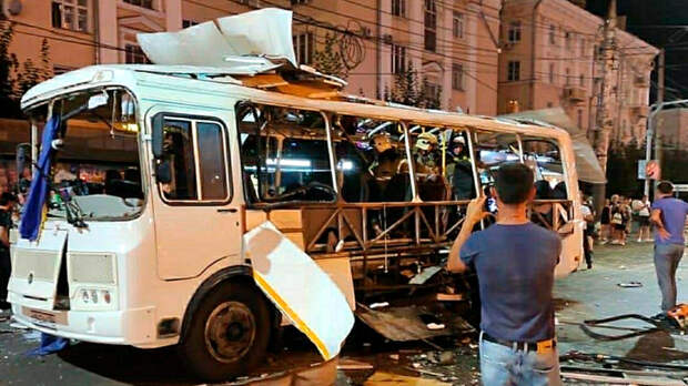 Взрыв в пассажирском автобусе в Воронеже: Теракт, месть, случайность или афёра с газом?