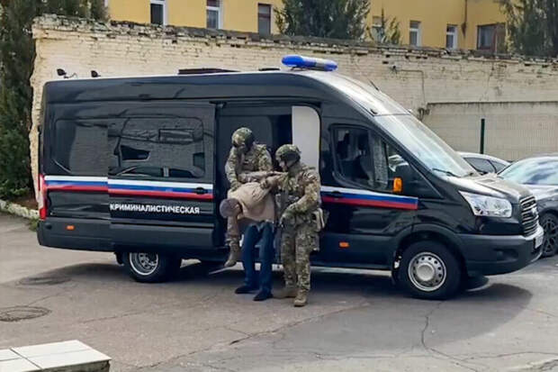ФСБ назвала организатора взрыва на Крымском мосту. Он грозил России терактами