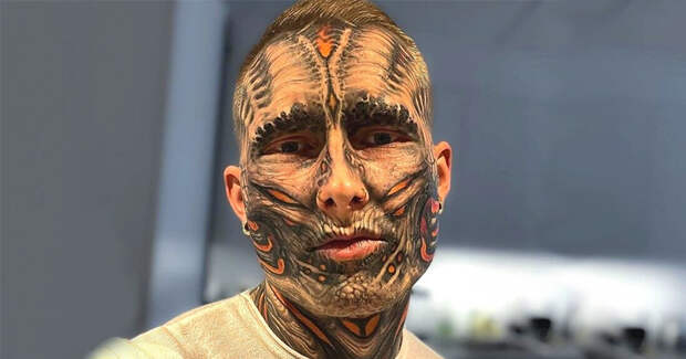 Американец, покрытый сплошными татуировками, удивил подписчиков снимками «до»