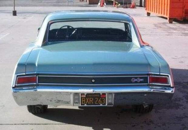 Buick Skylark 1966 GS зад