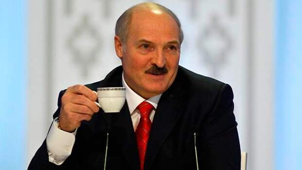 Лукашенко: На примере Украины видно, куда затягивает дружба с ЕС и США Лукашенко: На примере Украины видно, куда затягивает дружба с ЕС и США