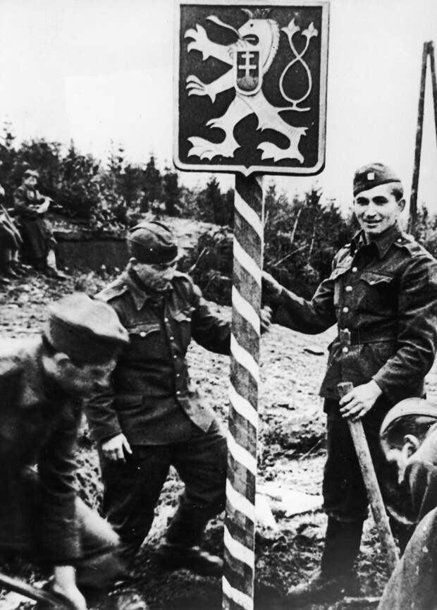 Как словаки воевали сначала против, а потом за СССР