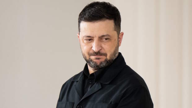 Зеленский обратился к Японии за помощью с ПВО