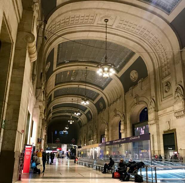Вокзал в Милане– самый красивый, среди всех, которых я видел!