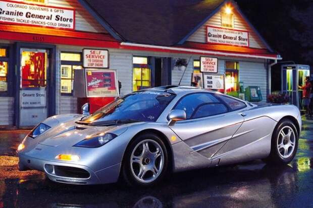Расход топлива самых быстрых автомобилей (12 фото)
