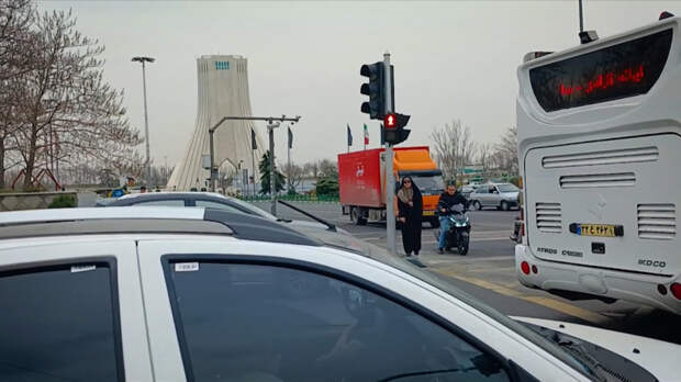 «Не боимся»: как живут простые иранцы с начала атак США и Израиля