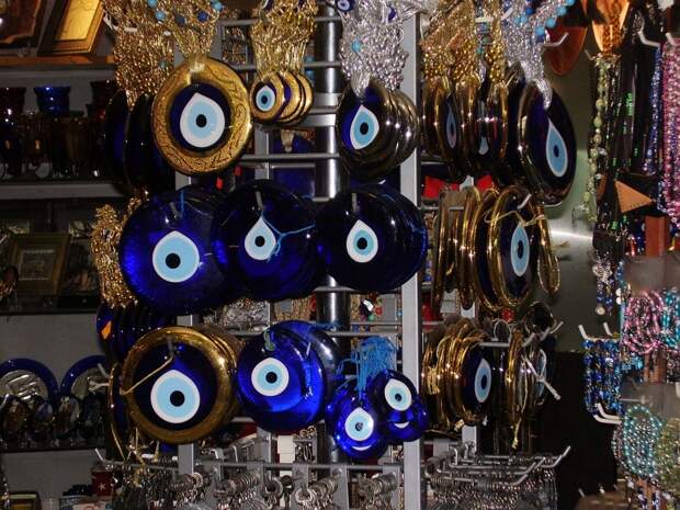Blue_eyes.JPG Blue_eyes.JPG