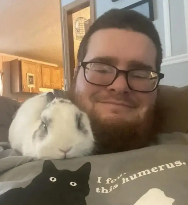 Питомцы, которые не знают границ когда, нравится, просто, смотрю, через, моюсь»«Это, просыпаюсь, достаточно, чтобы, занять, Иногда, стул»Когда, контролирует, питомцы, понятие, личных, границ, перестаёт, живут, огромны«Это