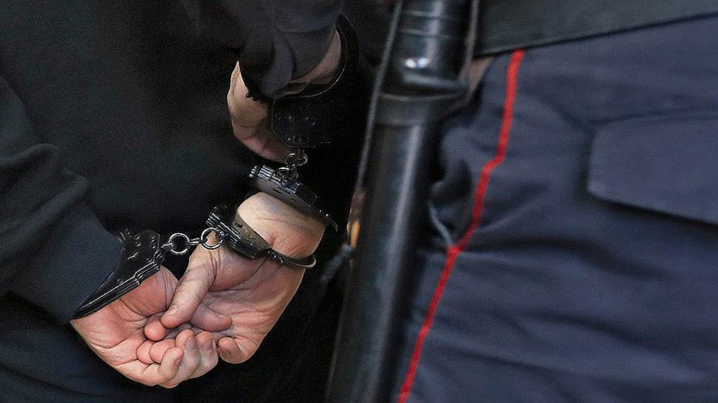 Лефортовский суд арестовал обокравшего банк в ЮВАО кассира