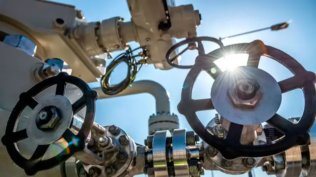 FT: Германия, Австрия, Венгрия и Словакия готовятся платить за российский газ в рублях